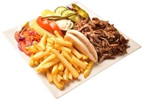 <u>Wordt geserveerd met vers gebakken varkensshoarma, friet, rijst, brood, rauwkorst en saus </u>